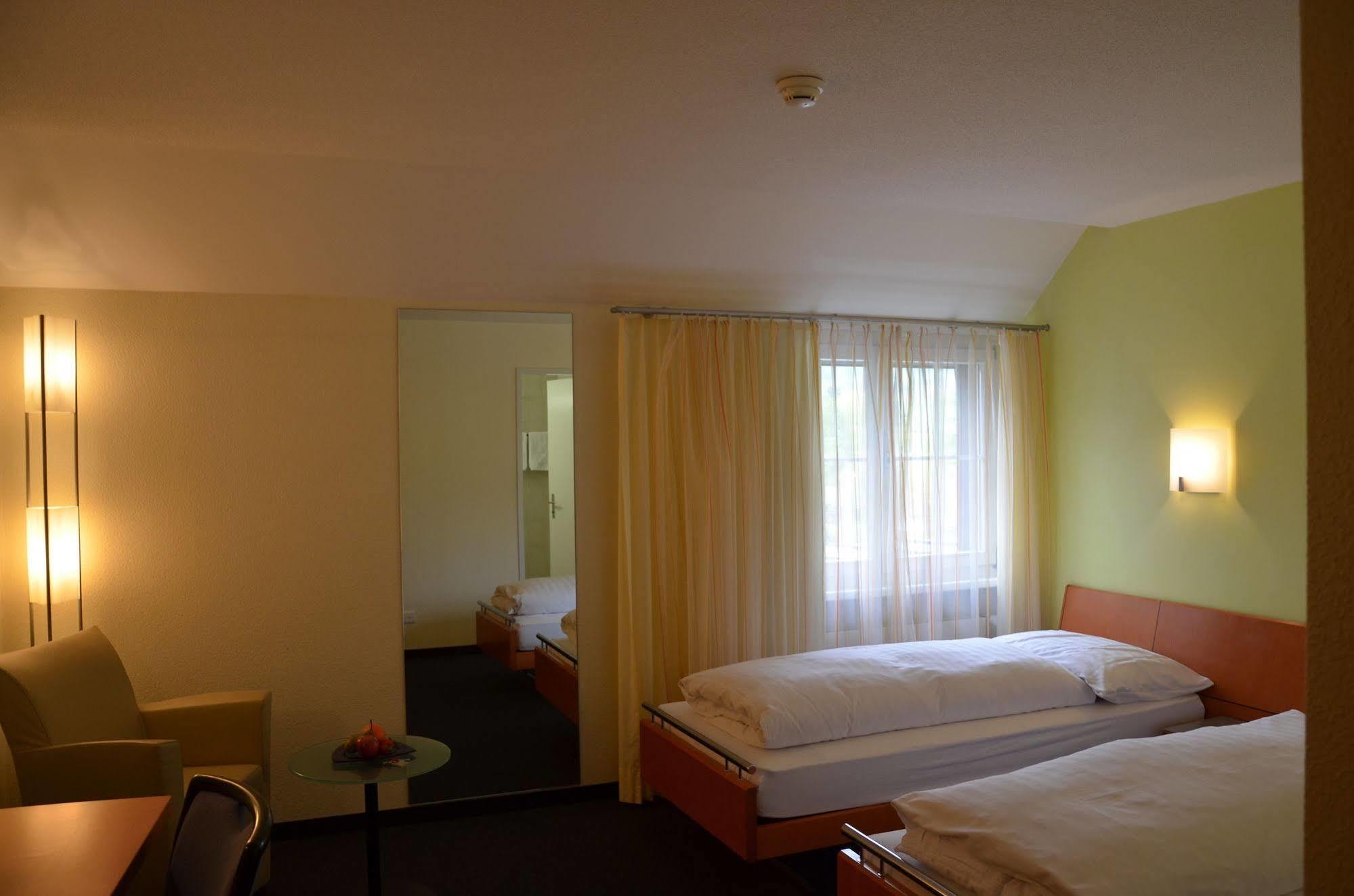 Hotel Urs Und Viktor Bettlach Dış mekan fotoğraf